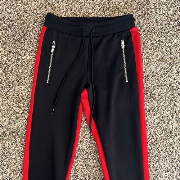 Red & Black Zipper Pants - Picture 3 of 4